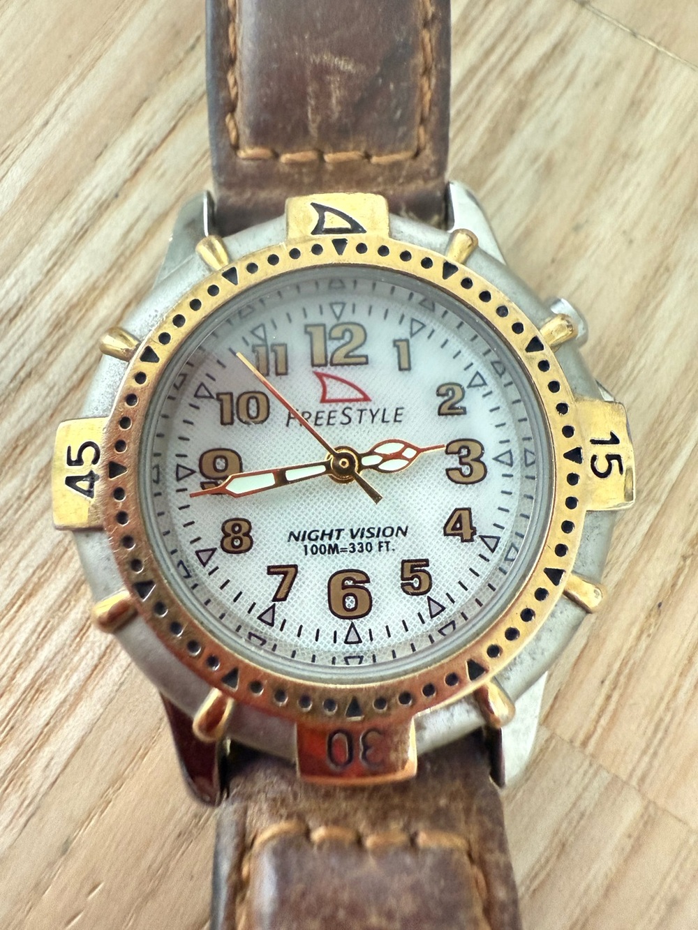freestyle ladies sport brown leather watch NEW BATTERY